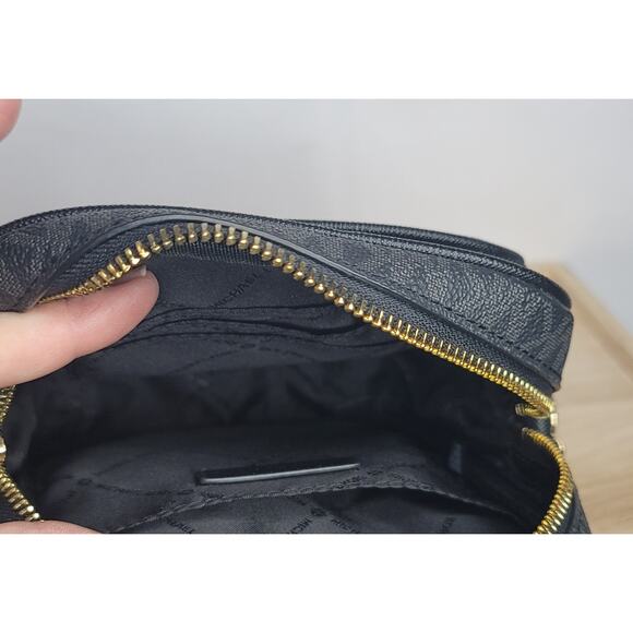 Michael Kors- Black Crossbody with gold hardware- small size - Picture 6 of 10